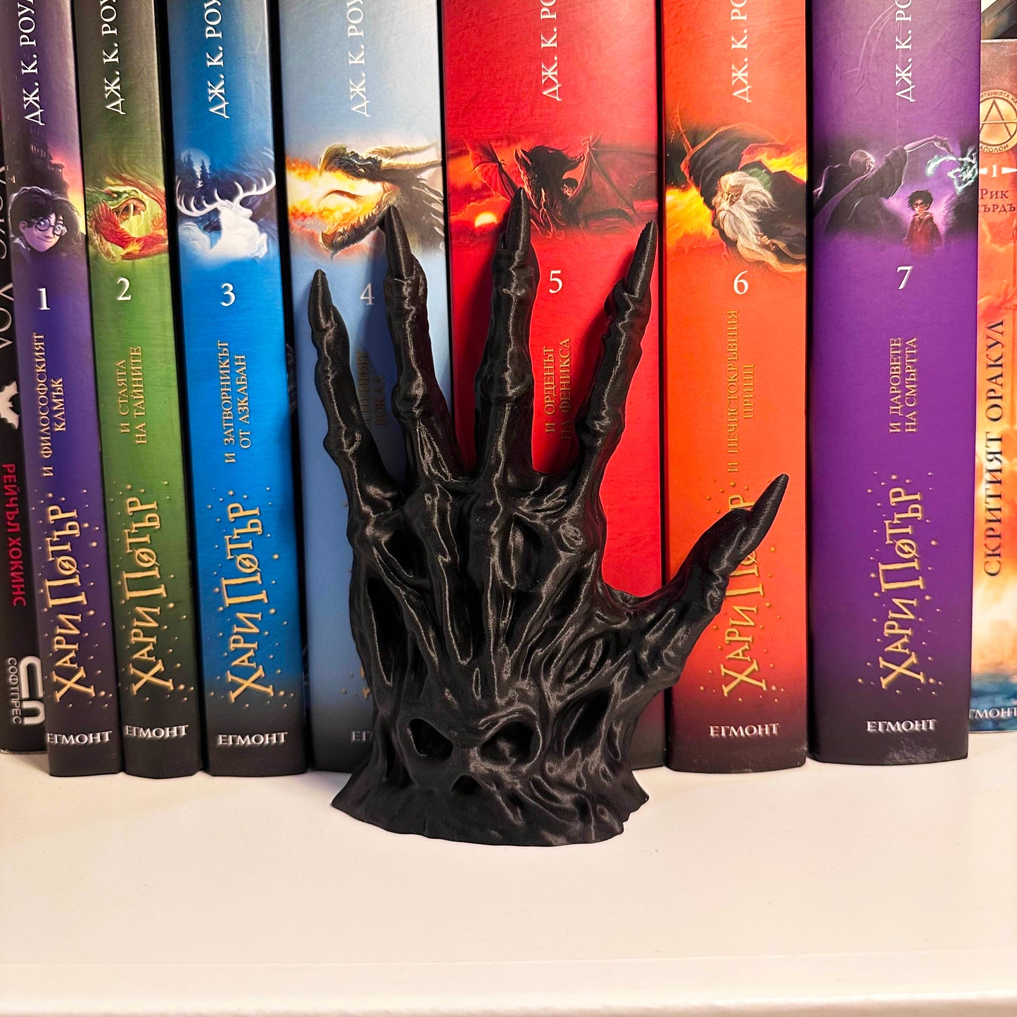 Книгоразделител ръка на смъртожаден