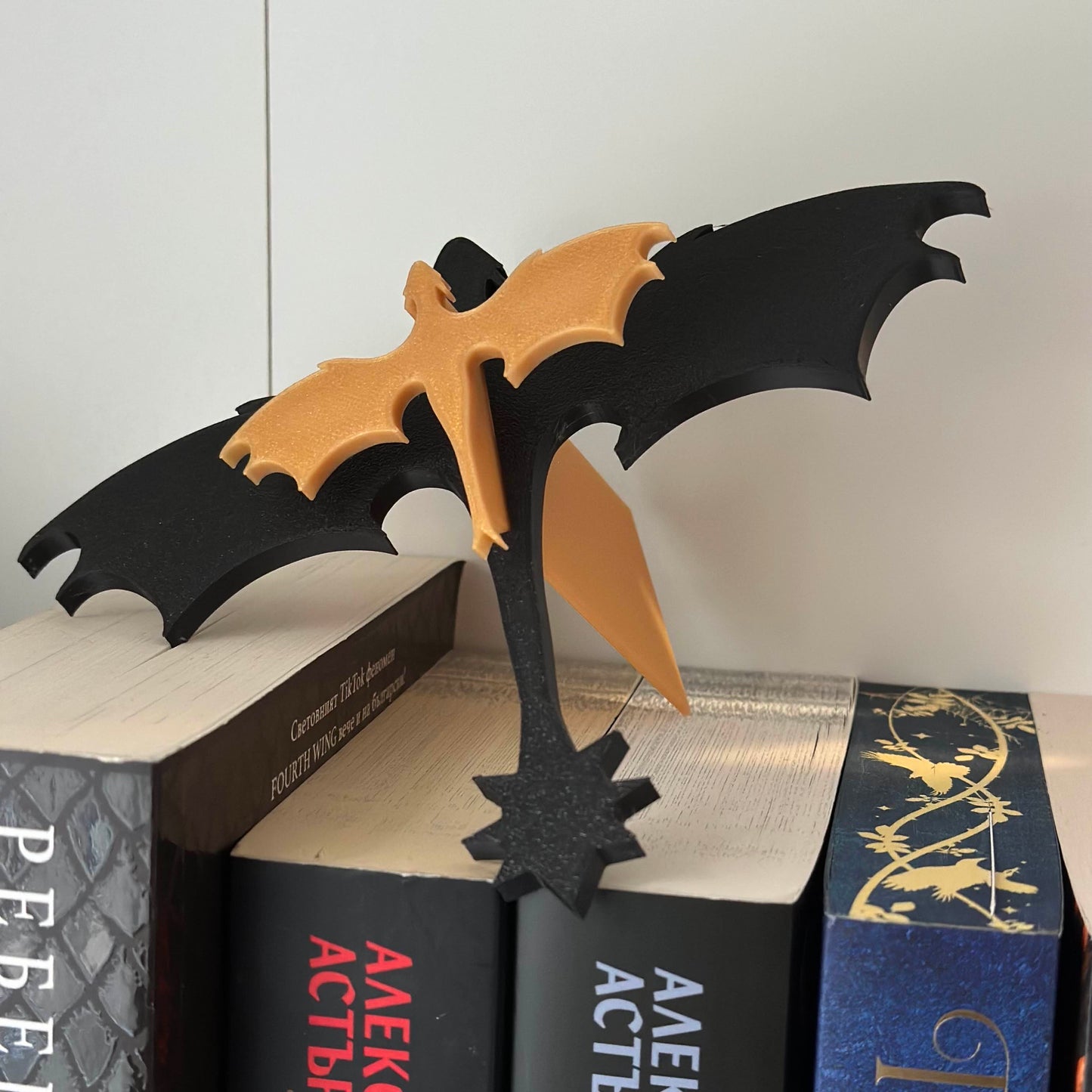 Декорация летящи дракони