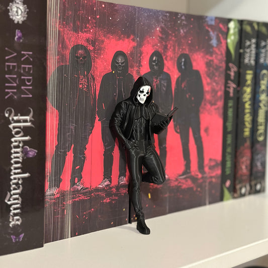 Шелфи „Нощта на дявола“