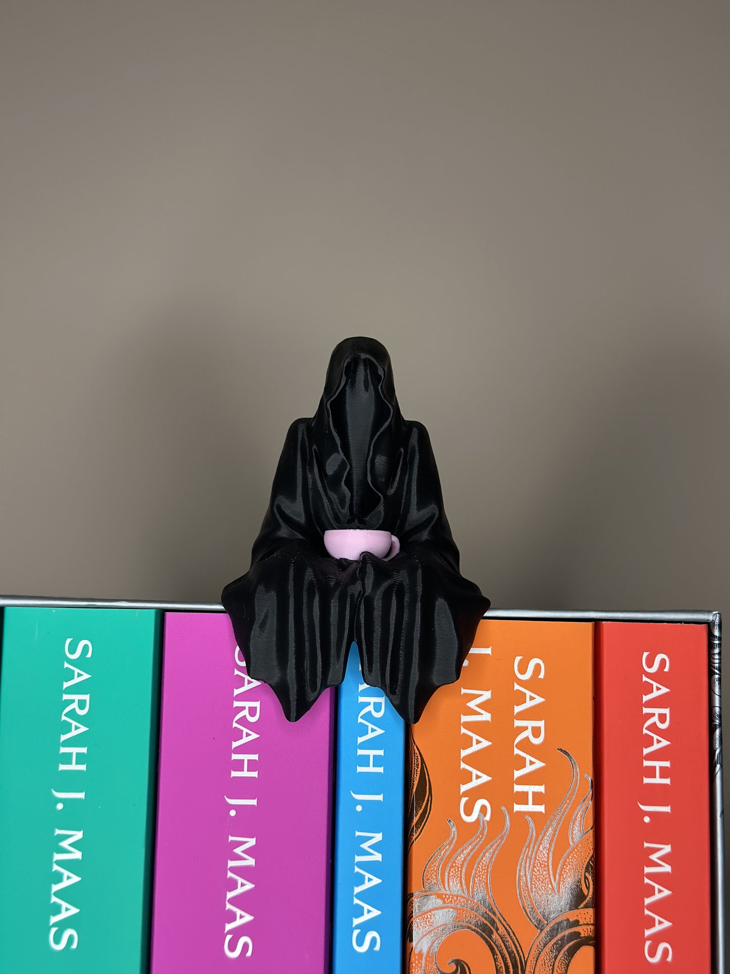 Сюриел с розова чашка