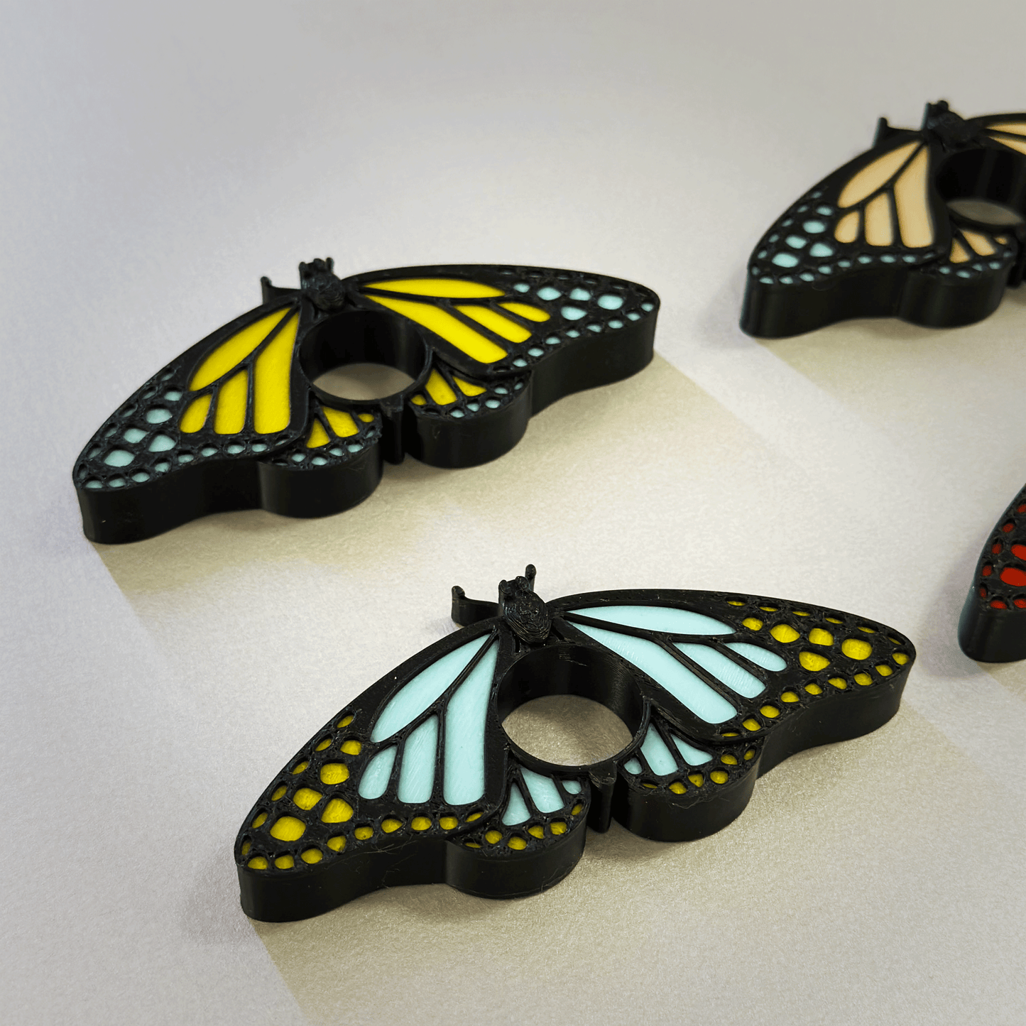 Държач за четене - пеперуда