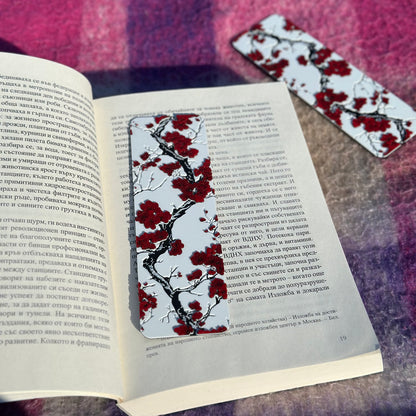 Японска череша книгоразделител