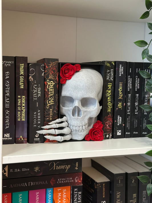 Книгоразделител череп с рози